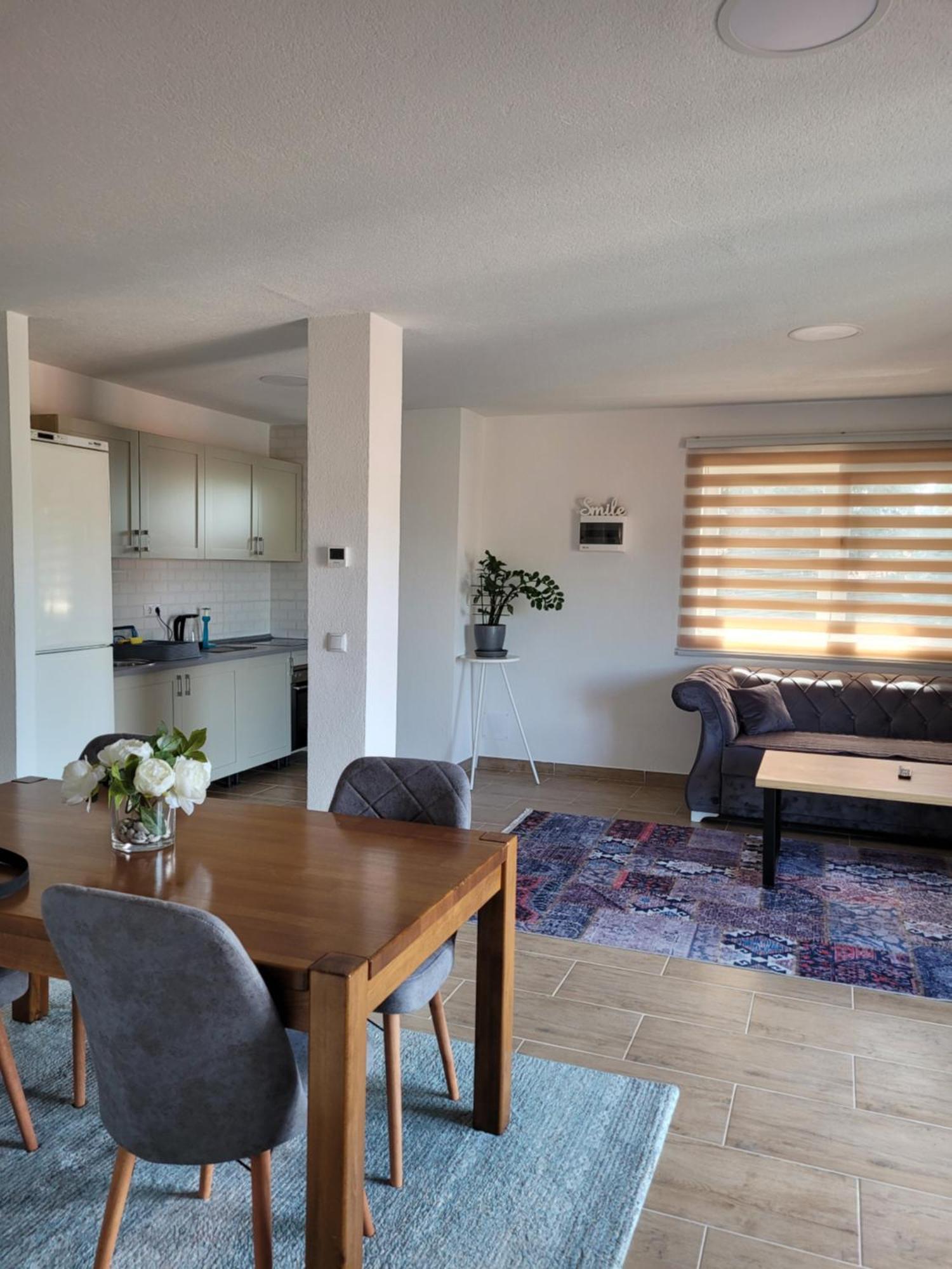 Apartmani Elegance Tuzla Kültér fotó
