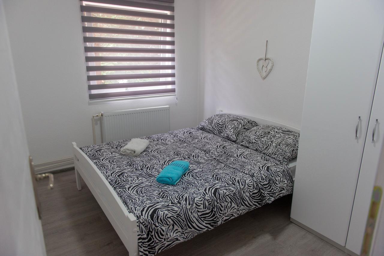 Apartmani Elegance Tuzla Kültér fotó