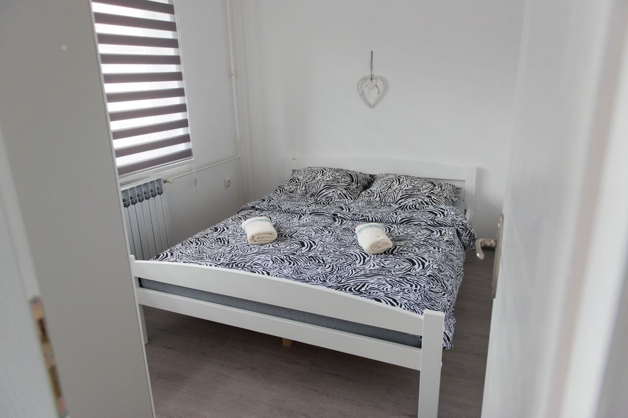 Apartmani Elegance Tuzla Kültér fotó