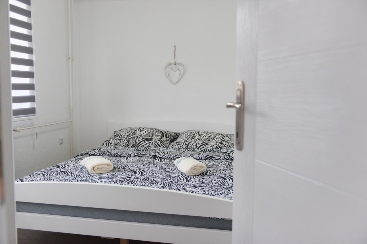 Apartmani Elegance Tuzla Kültér fotó